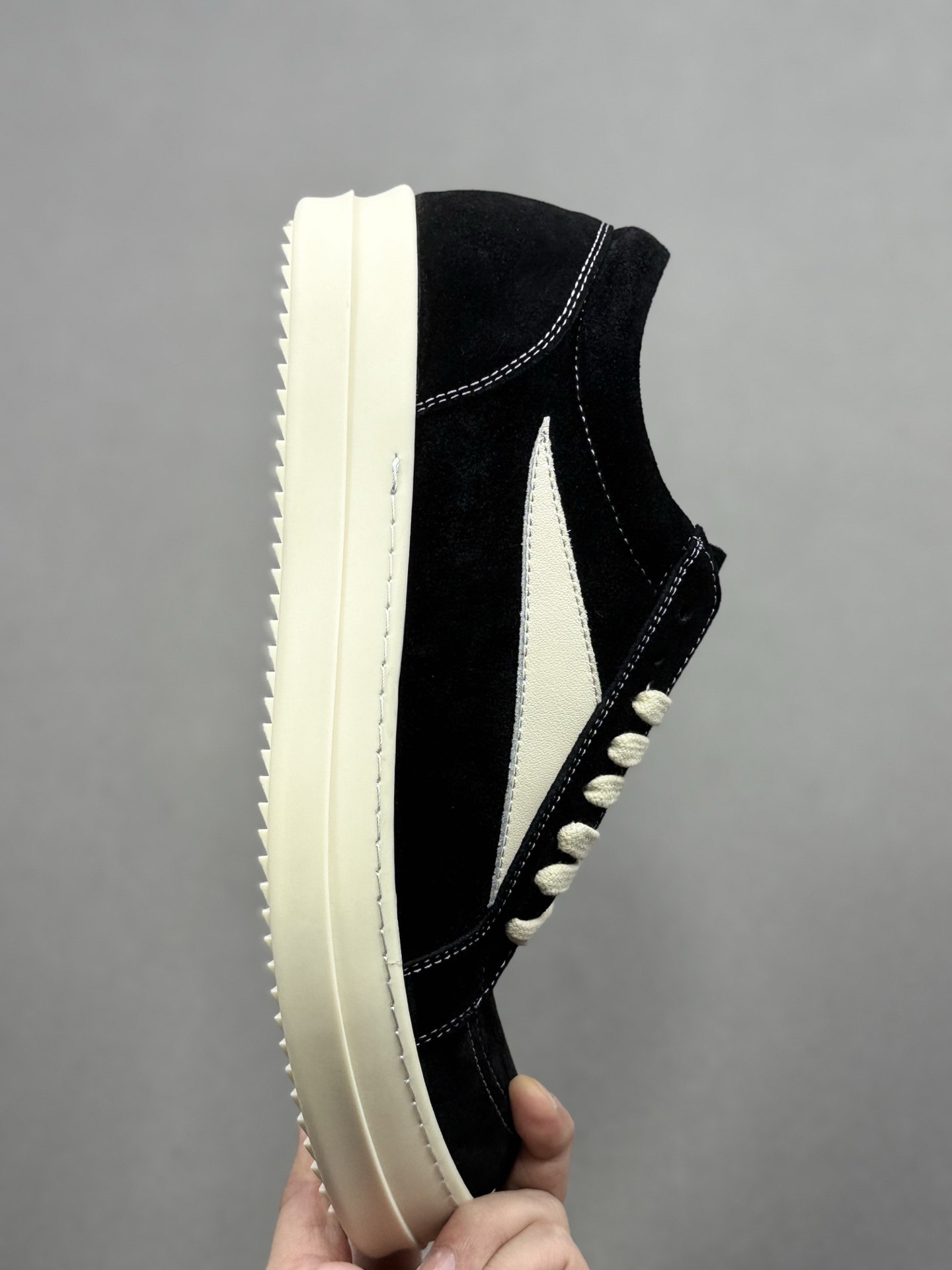 500 RO欧文斯Rickowens 主线 经典西瓜头款式“RO低帮黑白进口原料牛皮