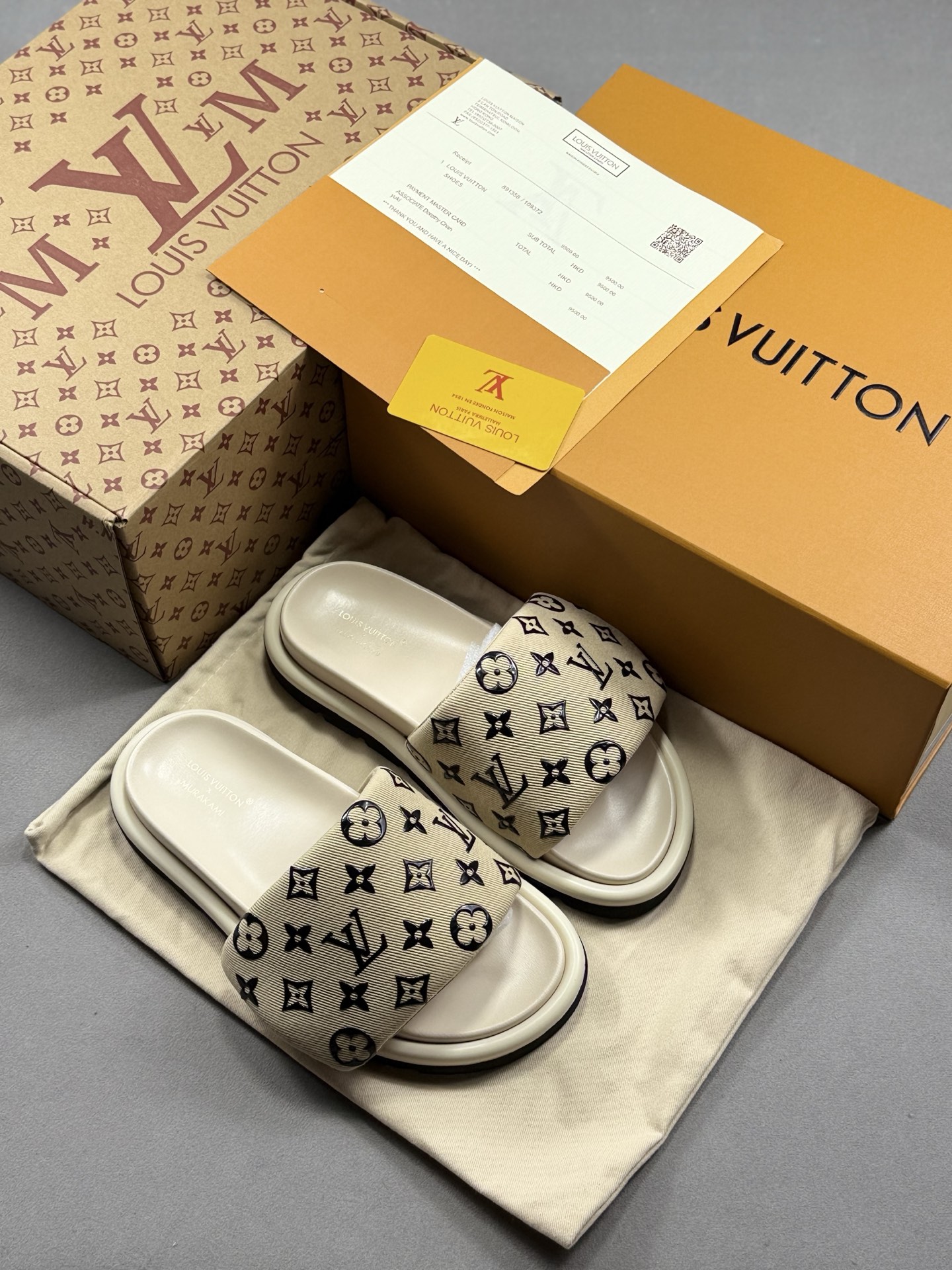 260 Louis Vuitton 2025专柜 春夏新款 最高限定专柜上新 LV情侣厚底魔术贴拖鞋明星同款