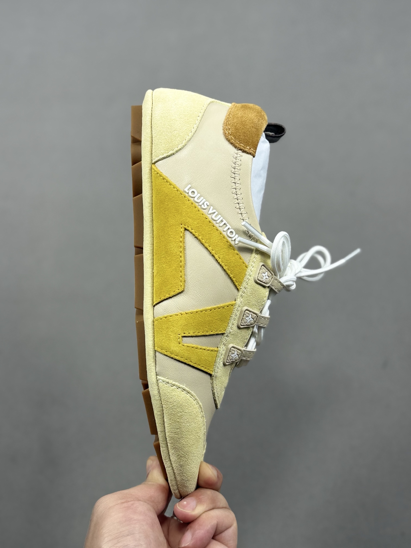 2025早春发布新款LOUIS VUITTON SneaKerina 德训鞋 芭蕾舞鞋-Chinese UA Cheap High Quatity Brand Clothes Bags handbags Sneakers wholesale wholesaler seller from China Factory suppliers Fashion Clothing Shoes best Quality Beautiful Price 2025早春发布新款LOUIS VUITTON SneaKerina 德训鞋 芭蕾舞鞋