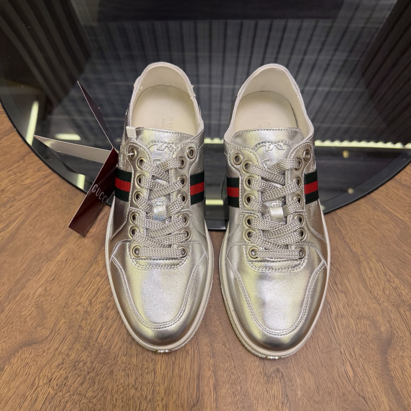 NO:851355,Gucci counter new style, super soft leather, very comfortable on the feet, size 35-45,,gucci19860909Gucci专柜新款 超级软的皮料 脚感特别舒服 码数35-45,,gucci,Men's shoes