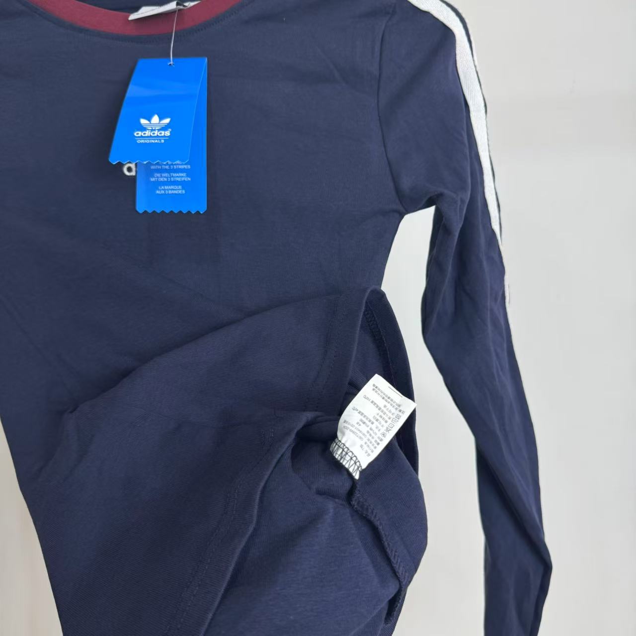 Adidas Summer T-shirt: Heavy Embroidery, Pure Cotton, Blue Color, Inspiring Brand Values - 图片 5