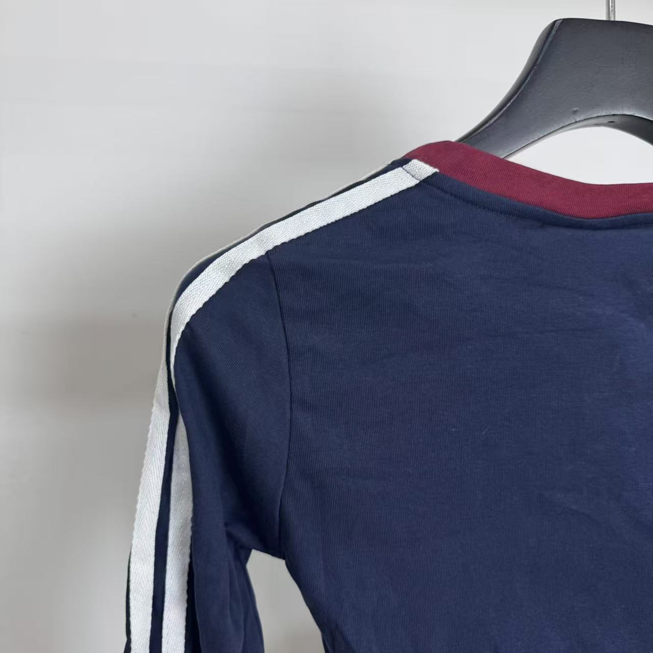 Adidas Summer T-shirt: Heavy Embroidery, Pure Cotton, Blue Color, Inspiring Brand Values - 图片 7