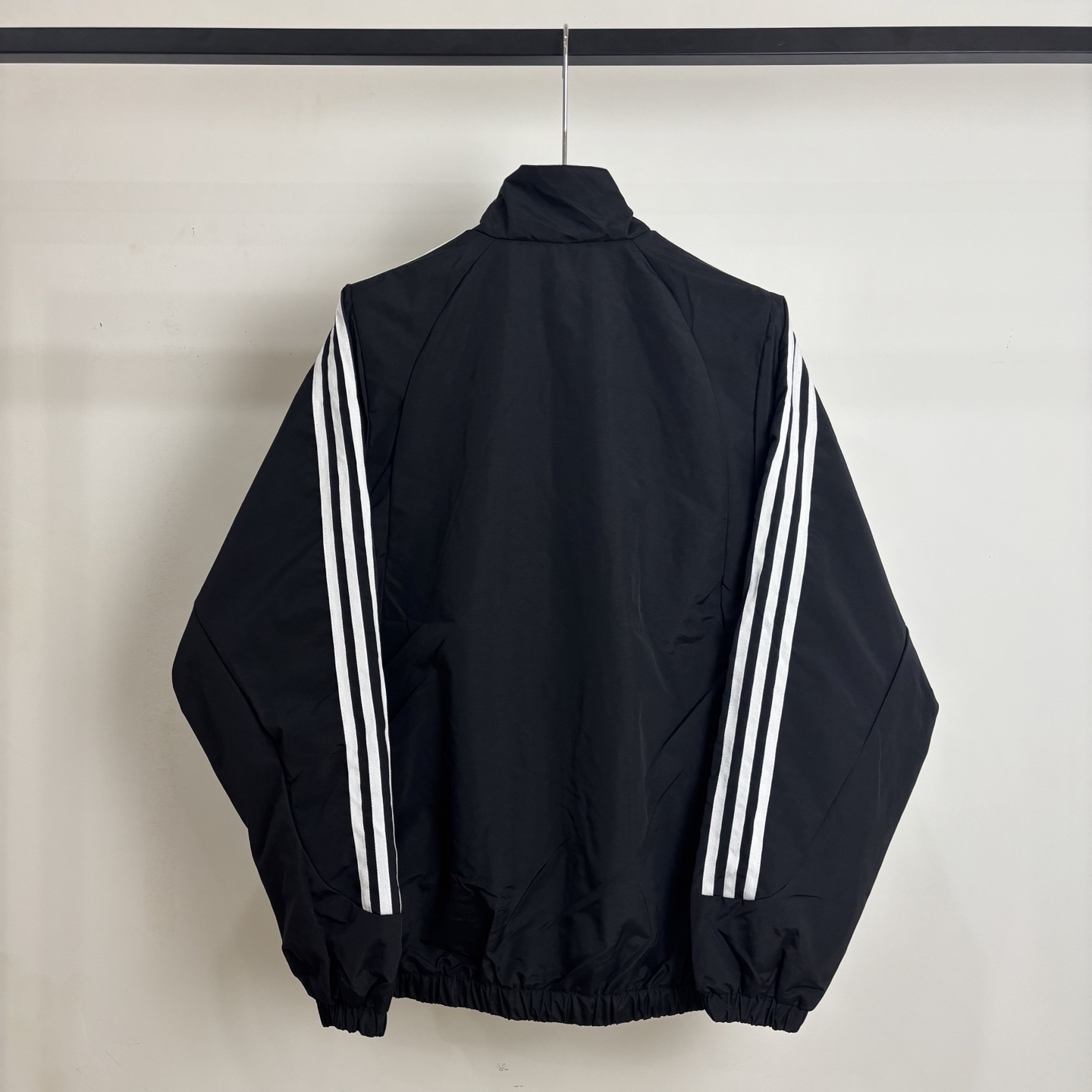 Adidas Men's Lightweight Windbreaker Jacket with Signature Three-Stripe Design 3 i1740840865978 9054 0 3