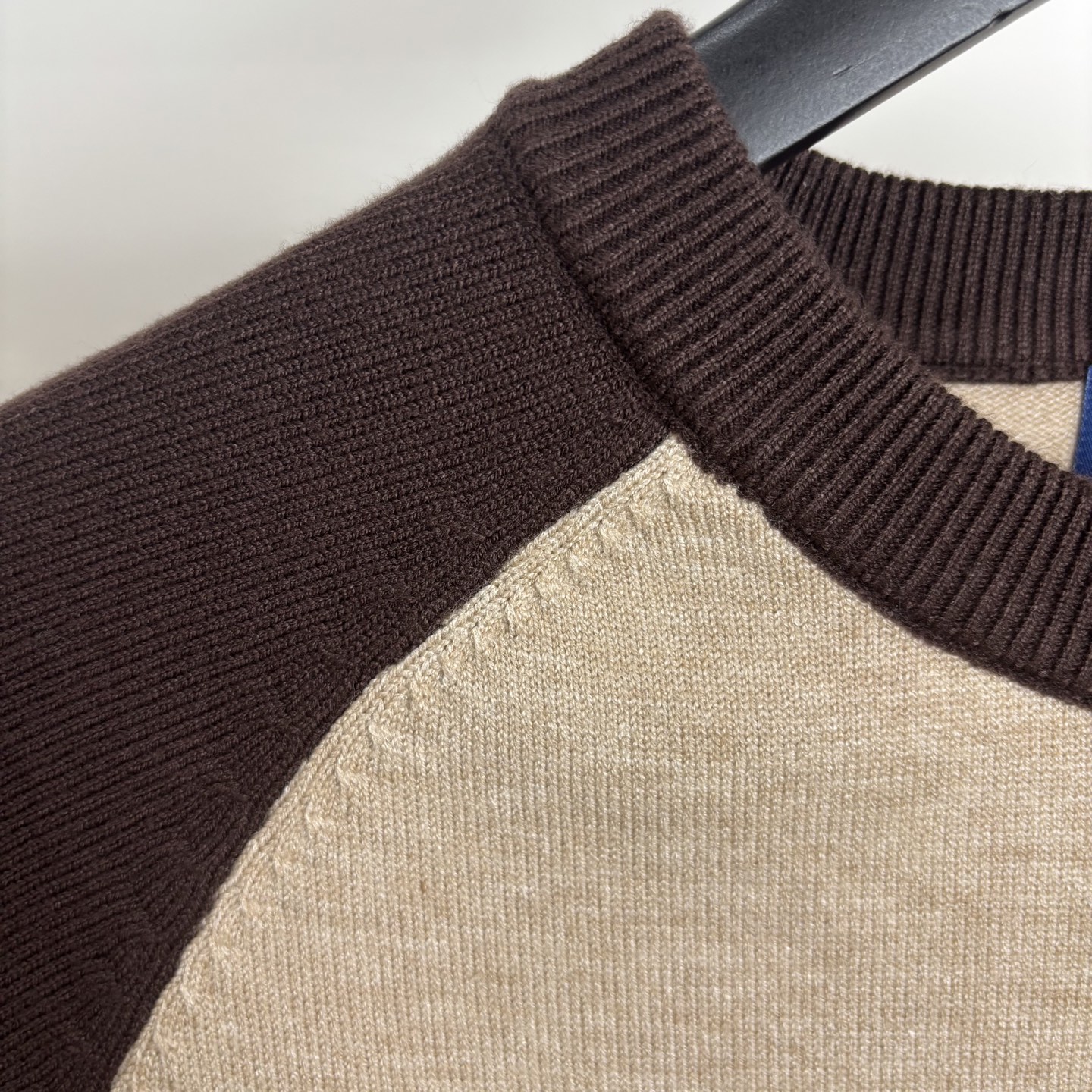 Ralph Lauren Fall Collection: Heavy Embroidery, Cozy Fabrics, Exclusive for Women - 图片 5