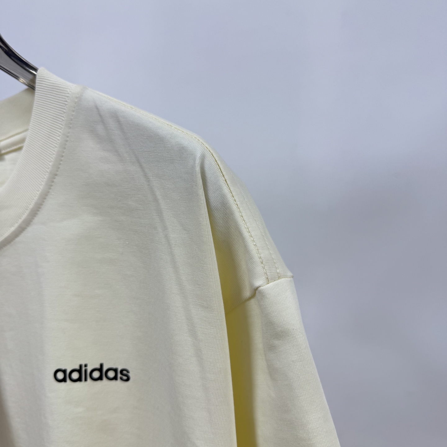 Adidas High-Quality Clothing Overview: Sizes, Materials, and Brand Values - 图片 4