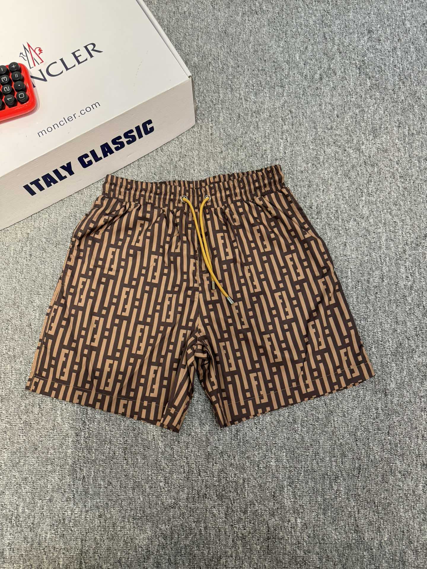 Fendi 1:1
 Clothing Shorts Best Replica Quality
 Casual