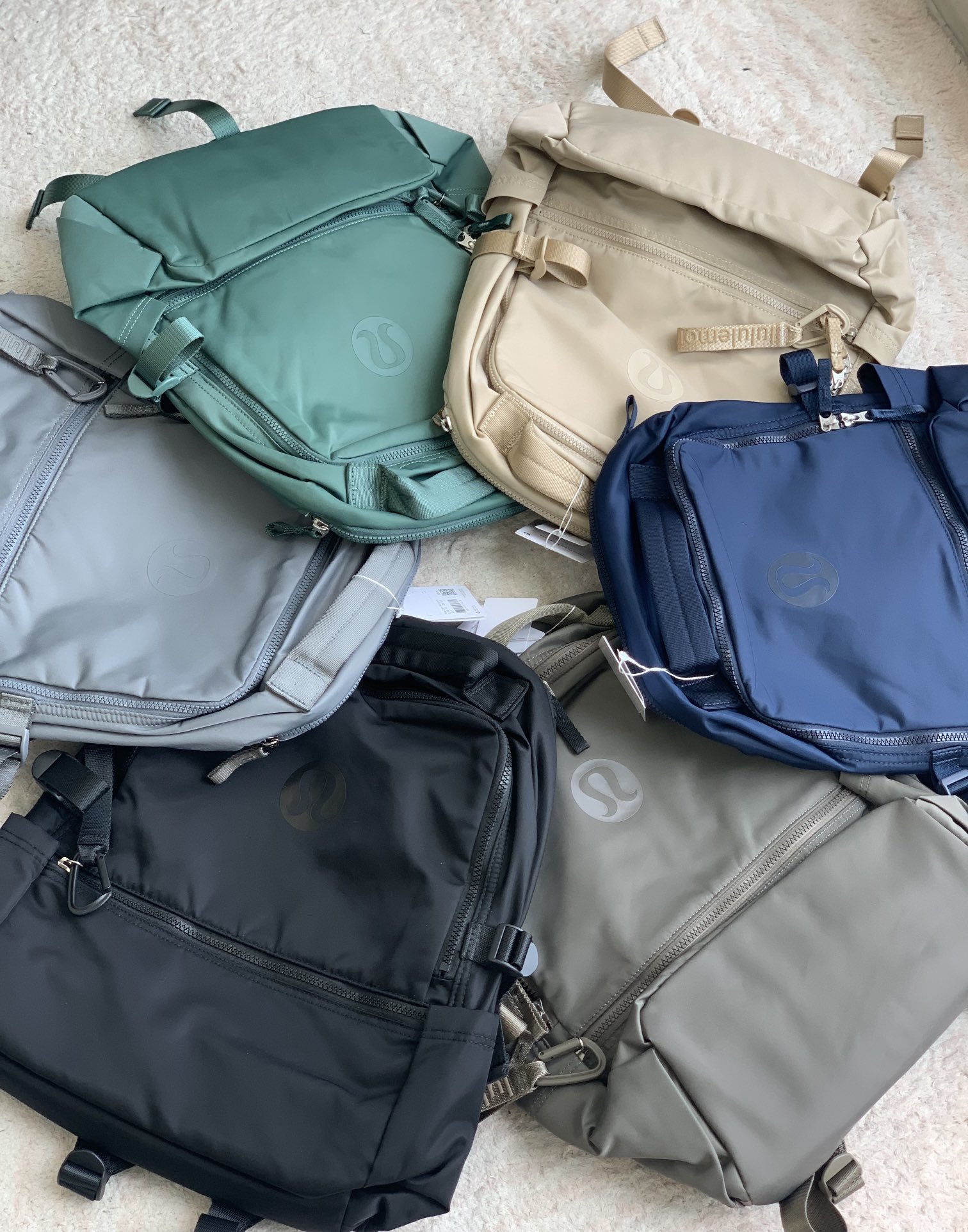 Lululemon New Crew Unisex Commuter Backpack - Comprehensive 3