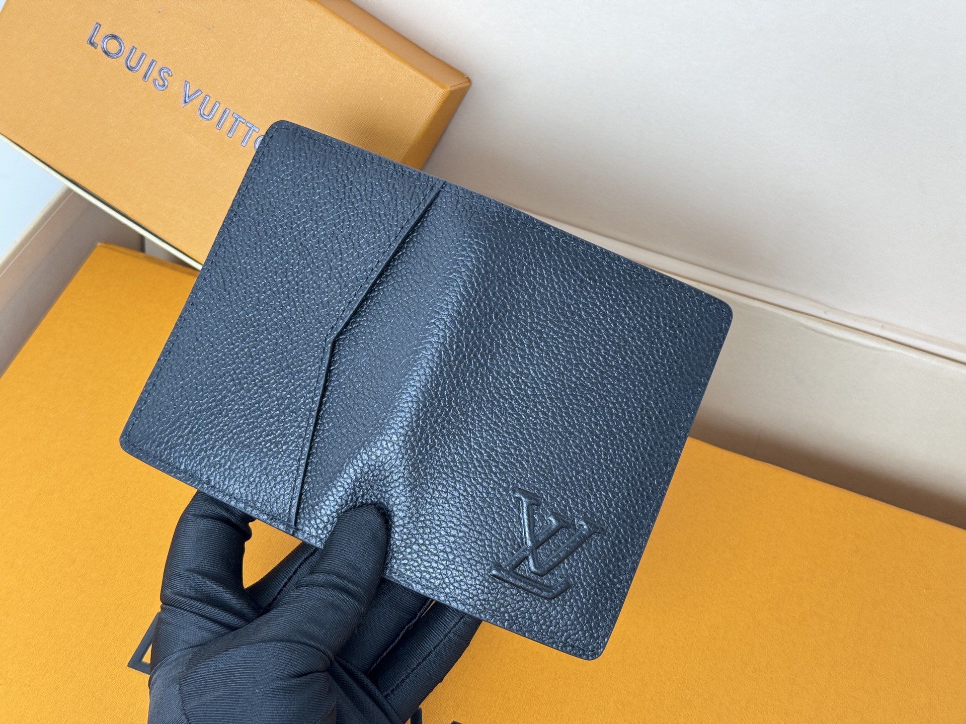 Louis Vuitton M83130卡包/83126