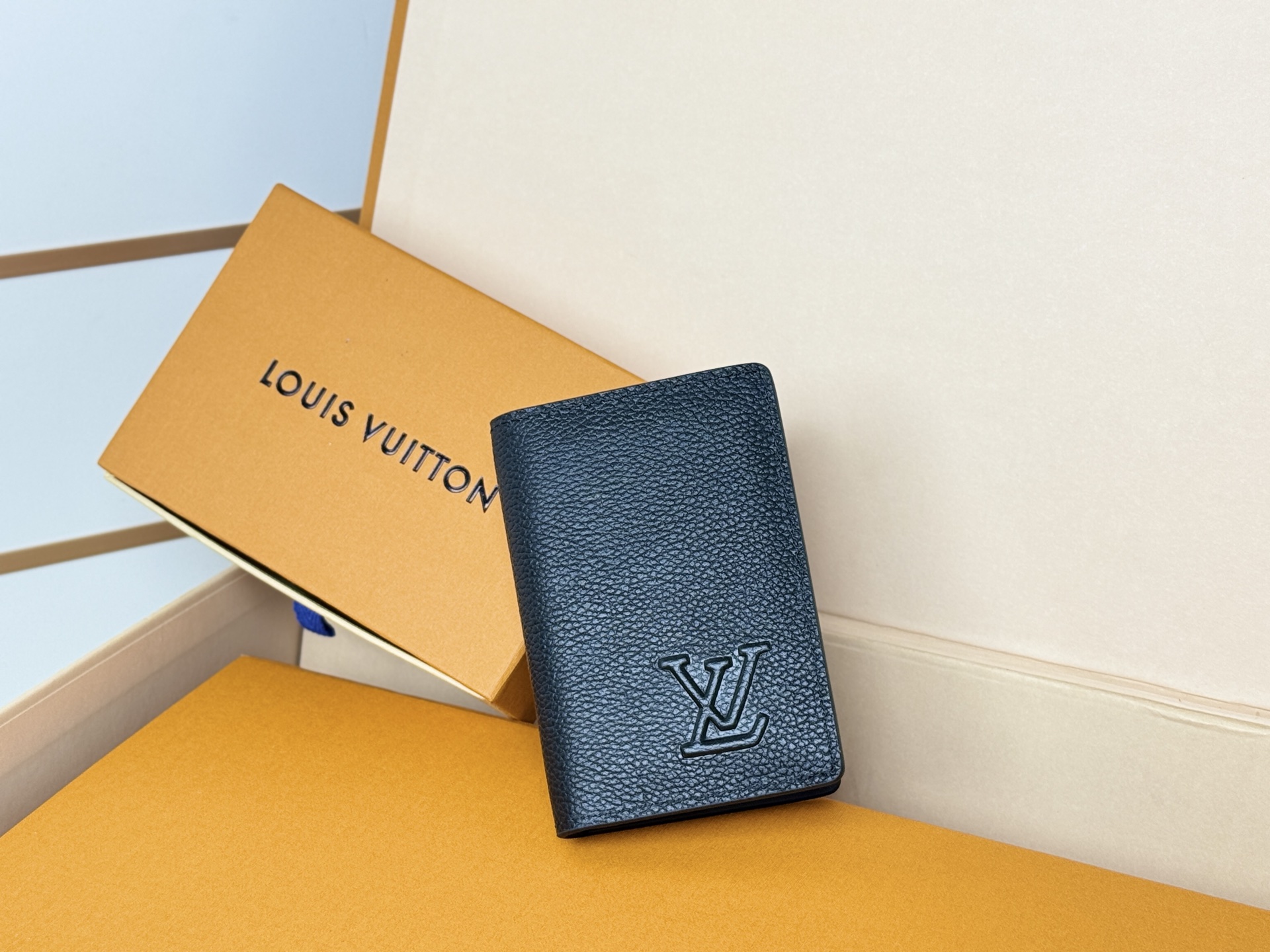 Louis Vuitton M83130卡包/83126