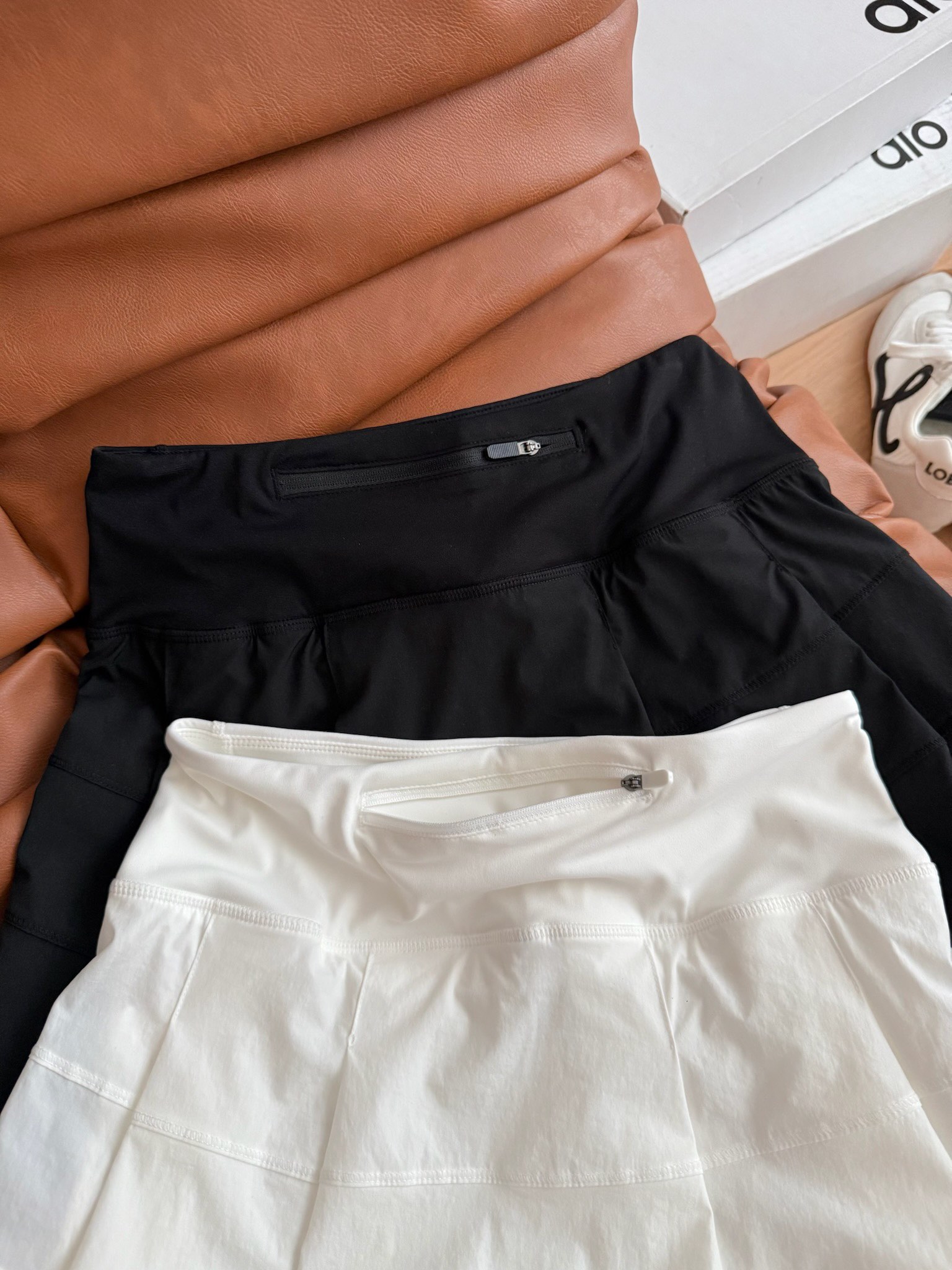 Anli’s P460 Two-Colored Dress: Classic, Versatile, and Comfortable - 图片 9
