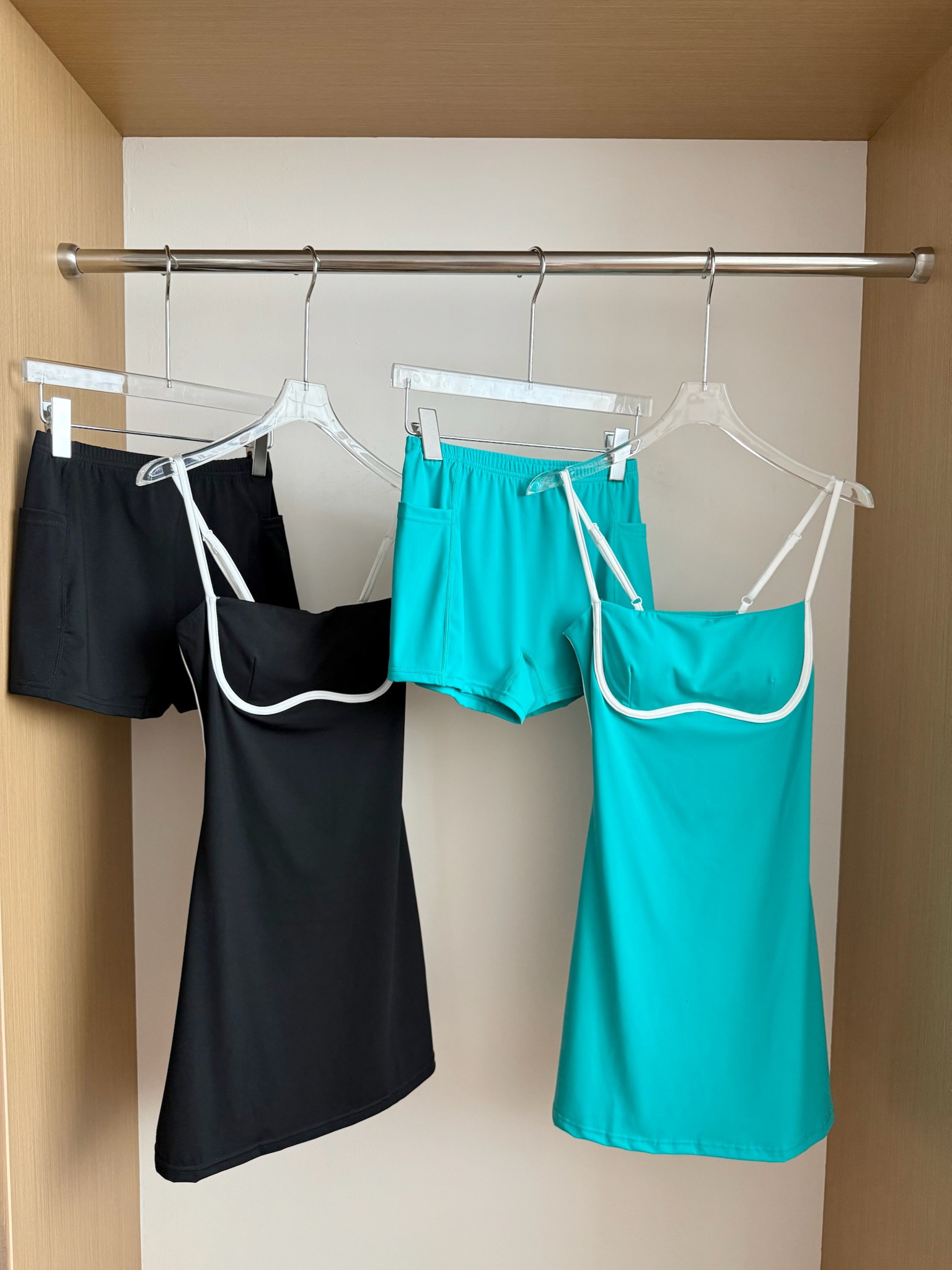 “Versatile and Stylish: P598 Dress with Unique Design and Practical Features”