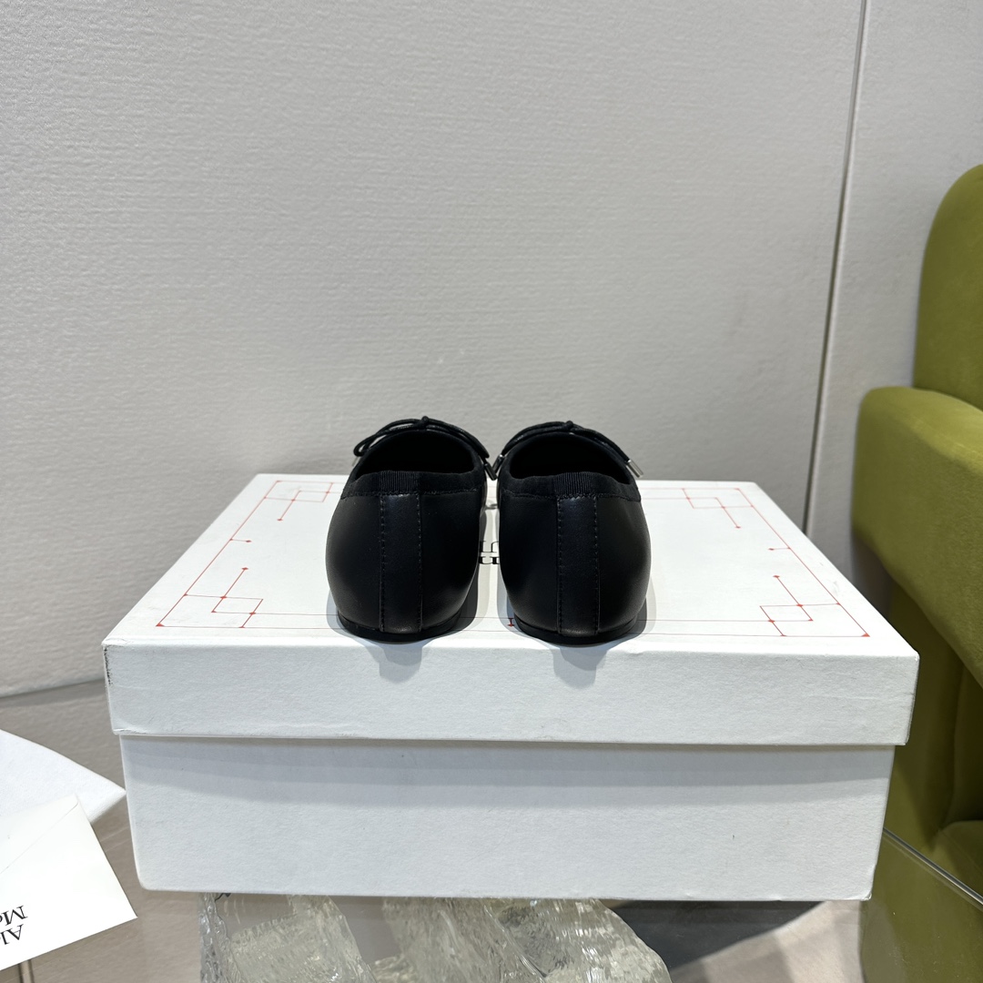 McQueen Ironhead Butterfly Ballet Shoes: Timeless Design with Premium Materials. - 图片 4