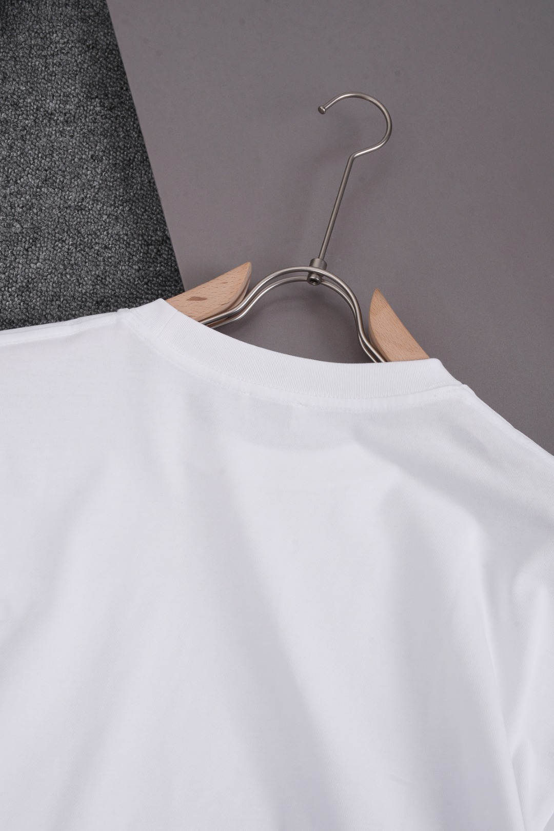 Classic Logo Short-Sleeved T-Shirts in Exclusive Cotton Fabric – YSL 25SS Collection - 图片 3