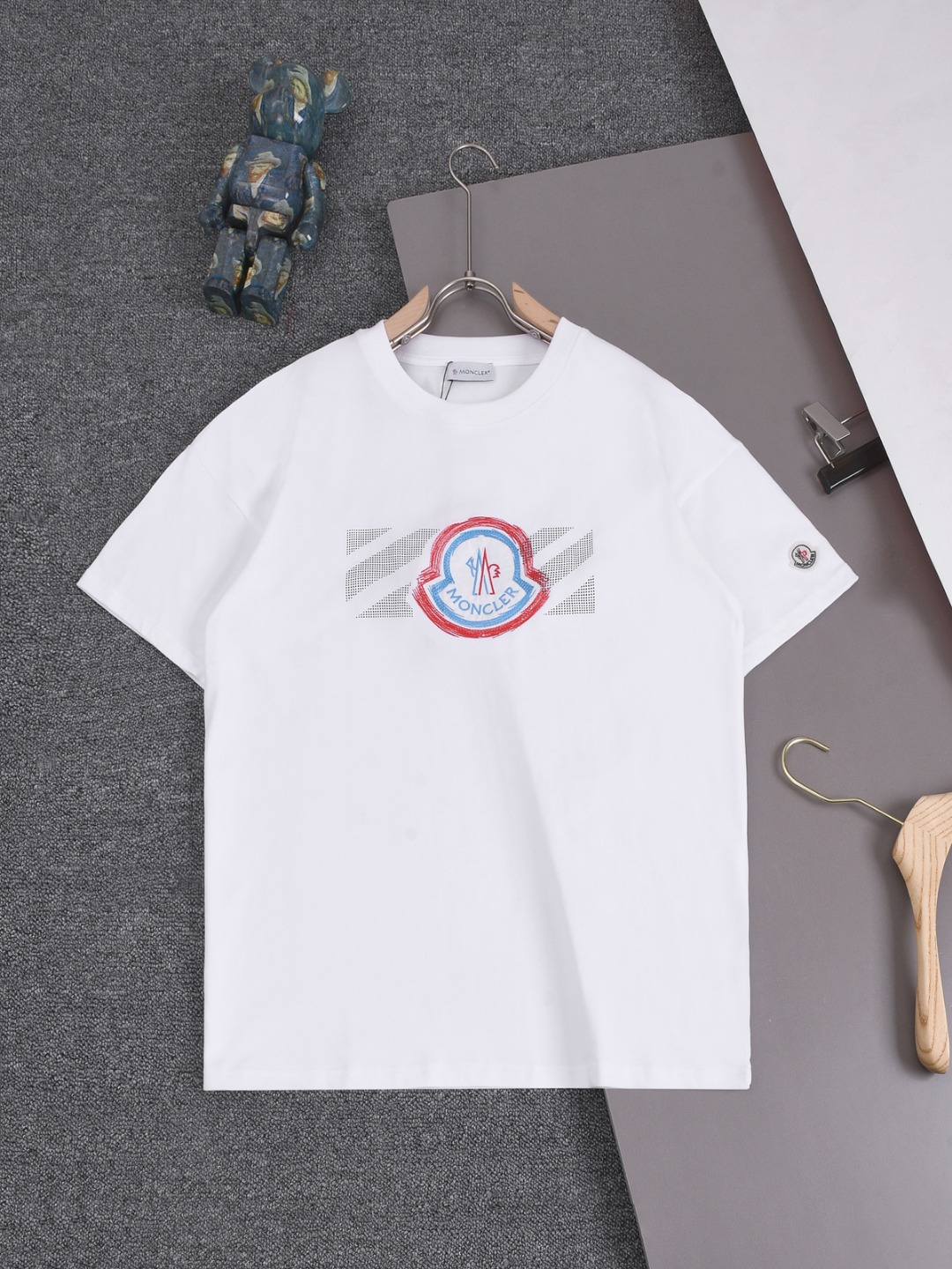 Moncelr 25SS Moncler última colección, camiseta de manga corta de cuello redondo con estampado personalizado, sincroniz…