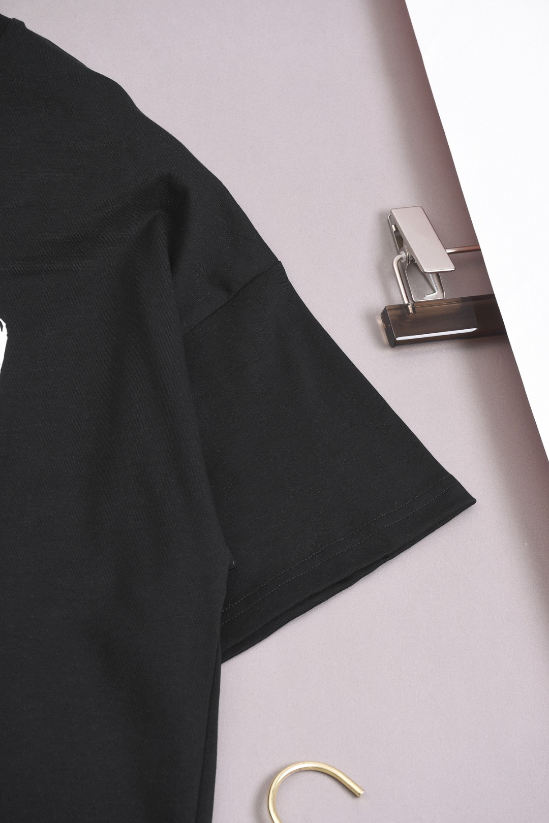 CJ Moschino 25SS Men’s Classic Logo T-Shirt in Yellow, Black, and Red - 图片 6