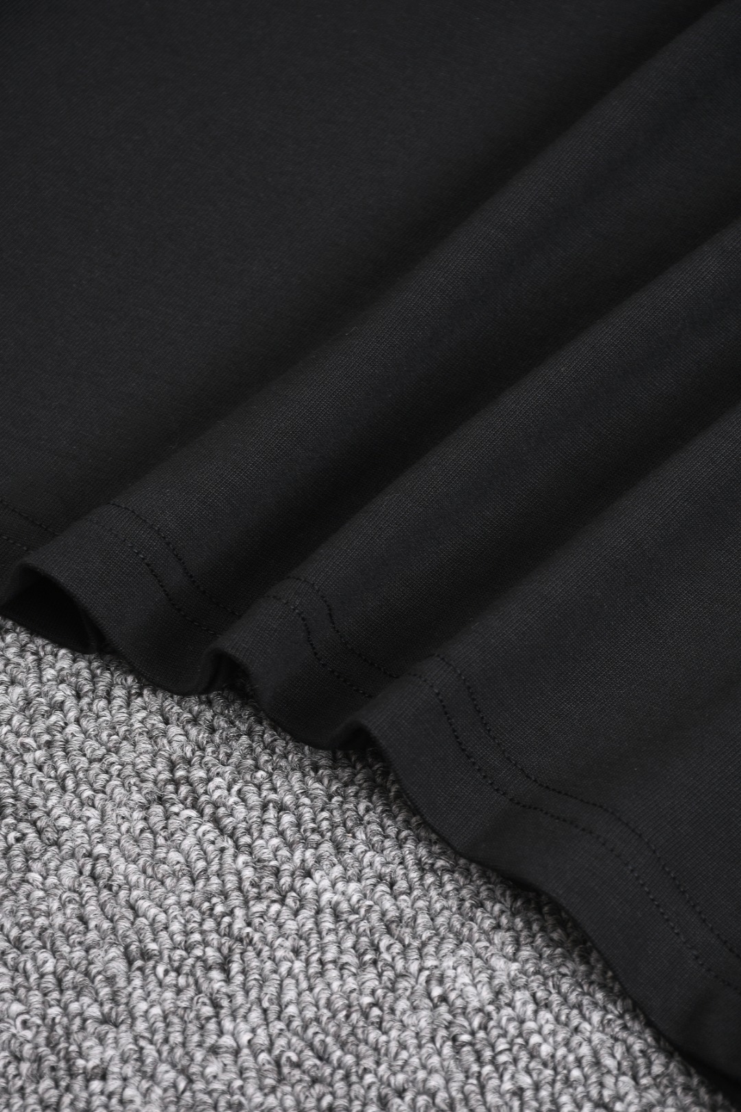 Classic Cj Moschino Men’s T-shirts: Comfortable, Durable, and Stylish in Exclusive Cotton. - 图片 9