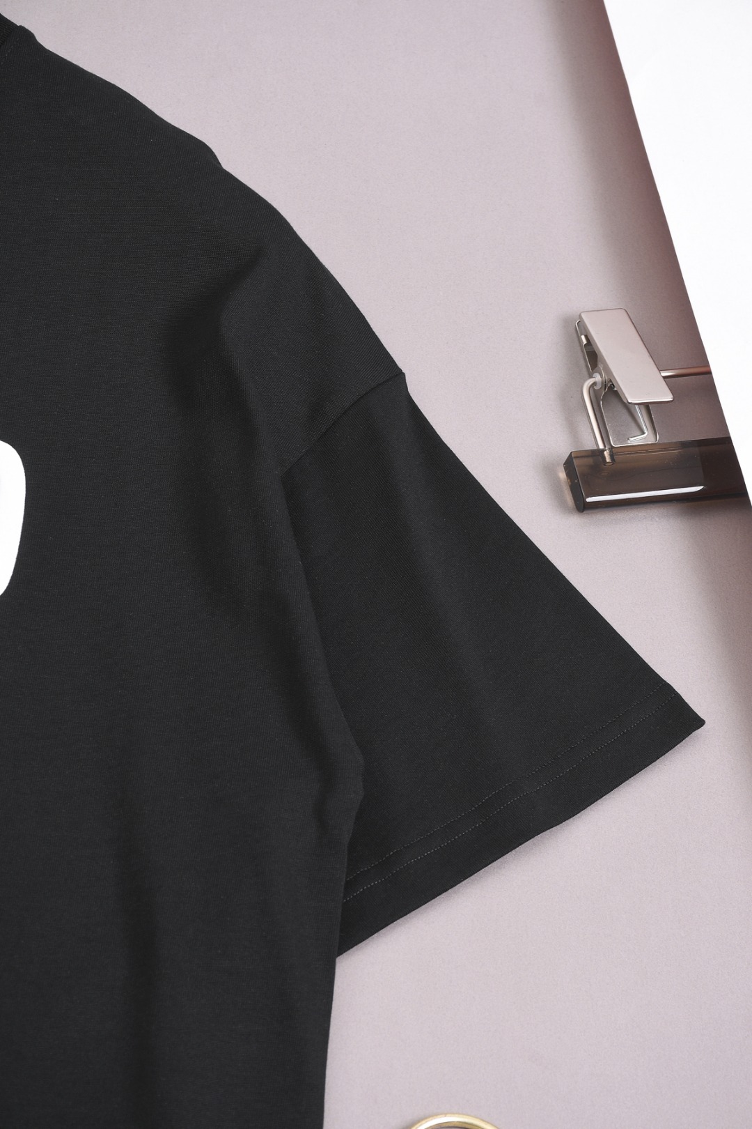 Classic Cj Moschino Men’s T-shirts: Comfortable, Durable, and Stylish in Exclusive Cotton. - 图片 5