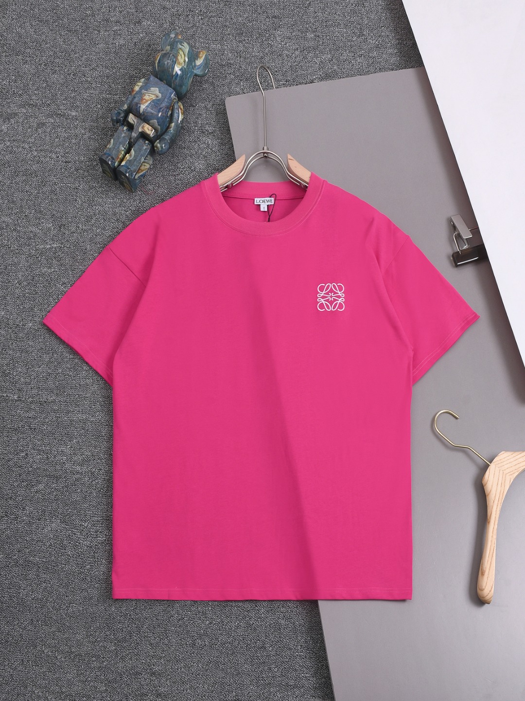 🅿️85 LOEWE 25SS Loewe clásico pequeño logo bordado con letras, estampado cuello redondo camiseta de moda de manga cort…