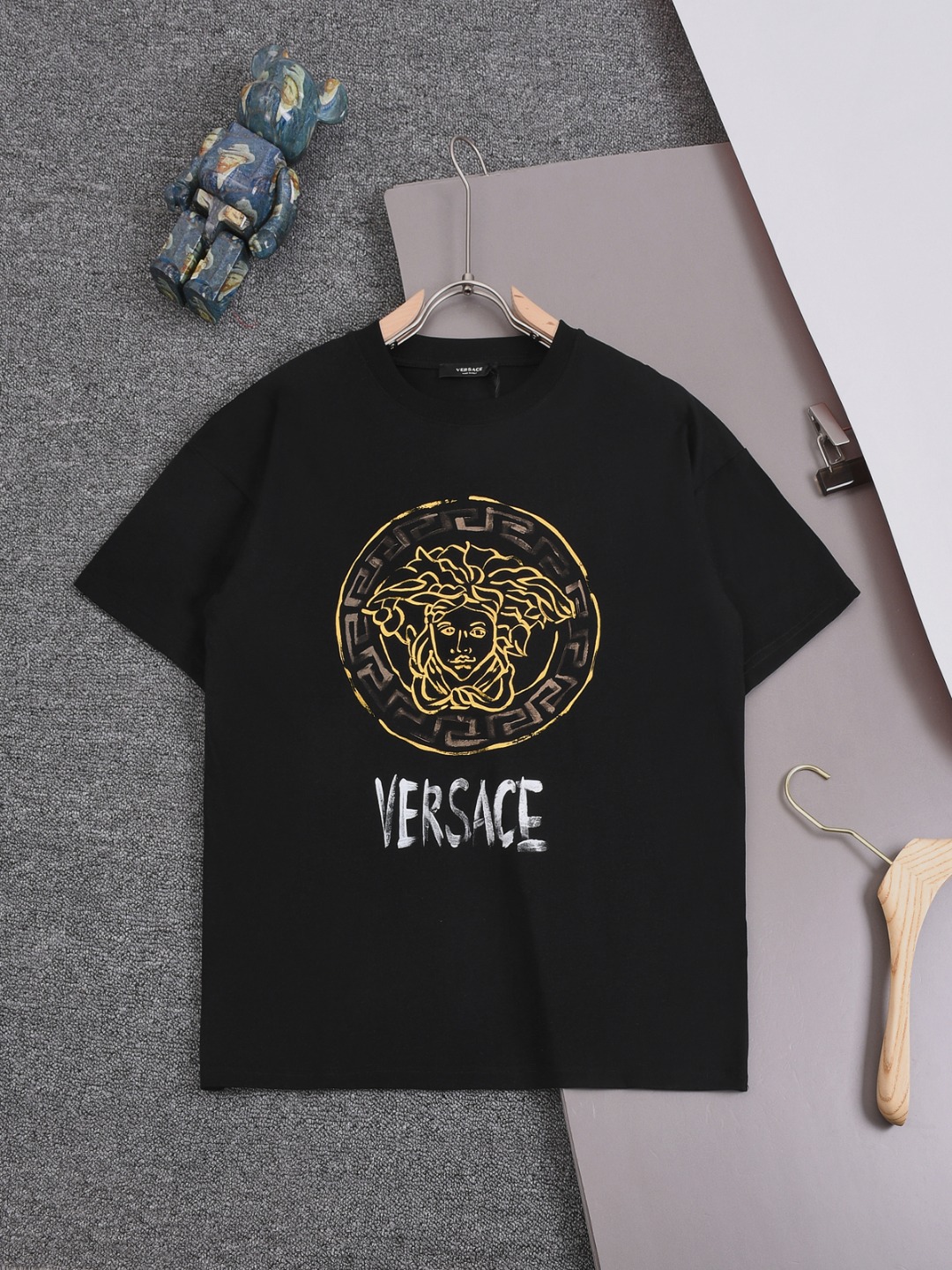 VERSACE 25SS Versace clásico, camiseta de manga corta cuello redondo con estampado clásico de payaso, sincronizado con …