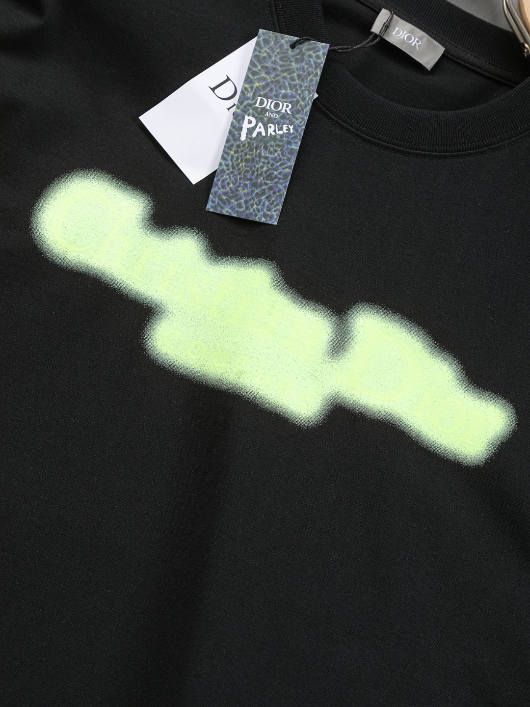 Dior CD 25s Black & White T-Shirt with Classic Embroidery, Perfect for Summer - 图片 9