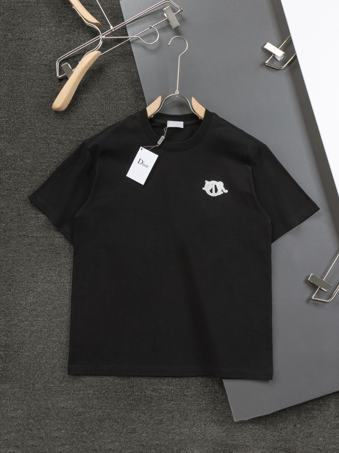 Dior Micro-wide CD 25ss Embroidered Shirt: Luxury Elegance in Black & White - 图片 1