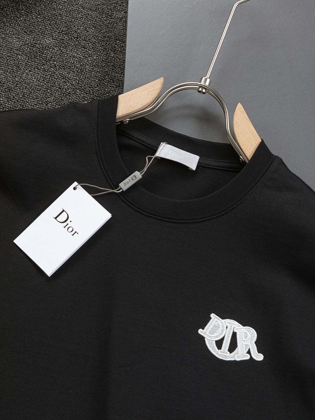 Dior Micro-wide CD 25ss Embroidered Shirt: Luxury Elegance in Black & White - 图片 5
