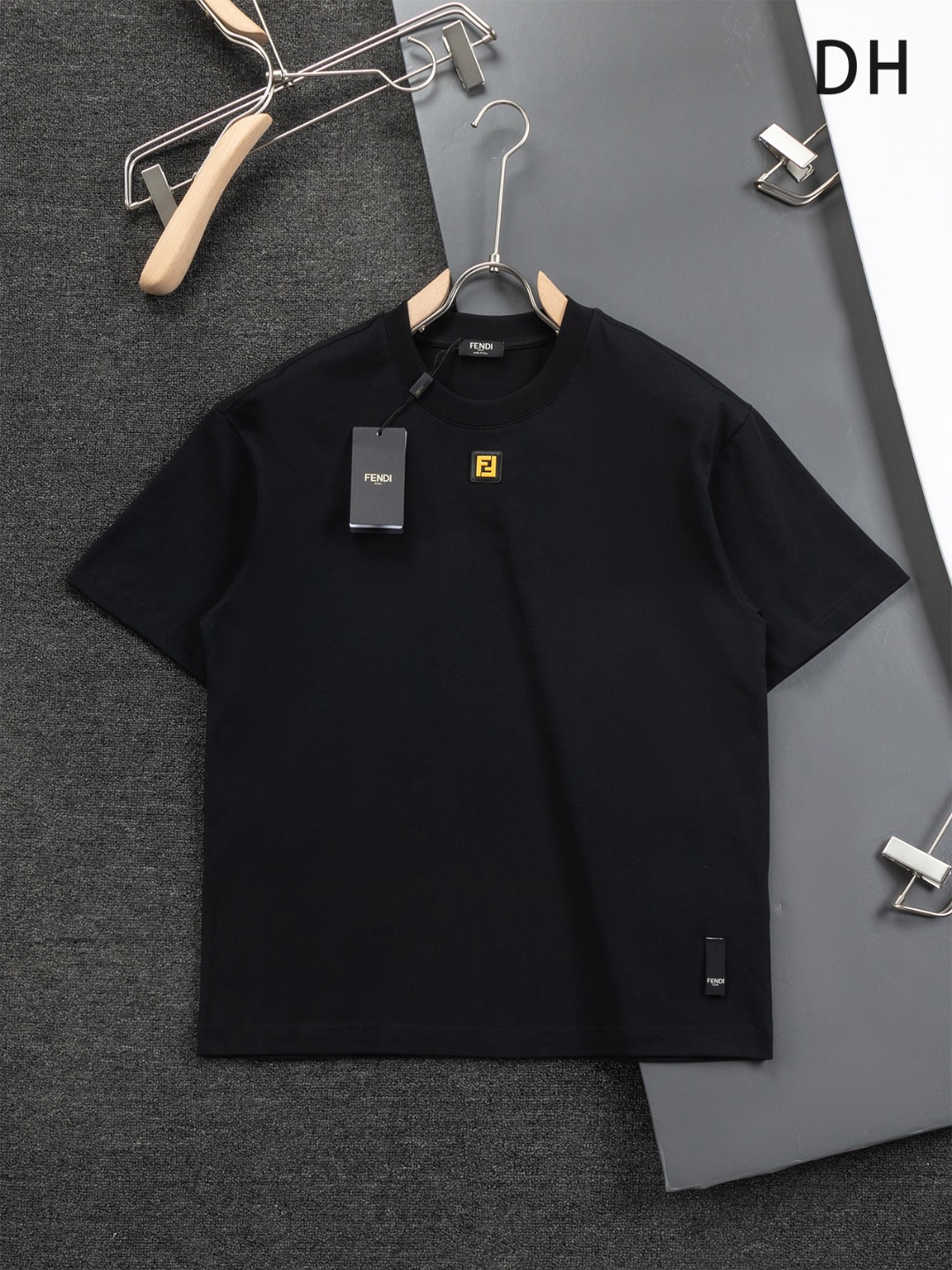 FENDI Fendi doble F corte ligeramente ancho S-XL 25ss último y más top estilo de moda de Año Nuevo, cuello con pequeño …