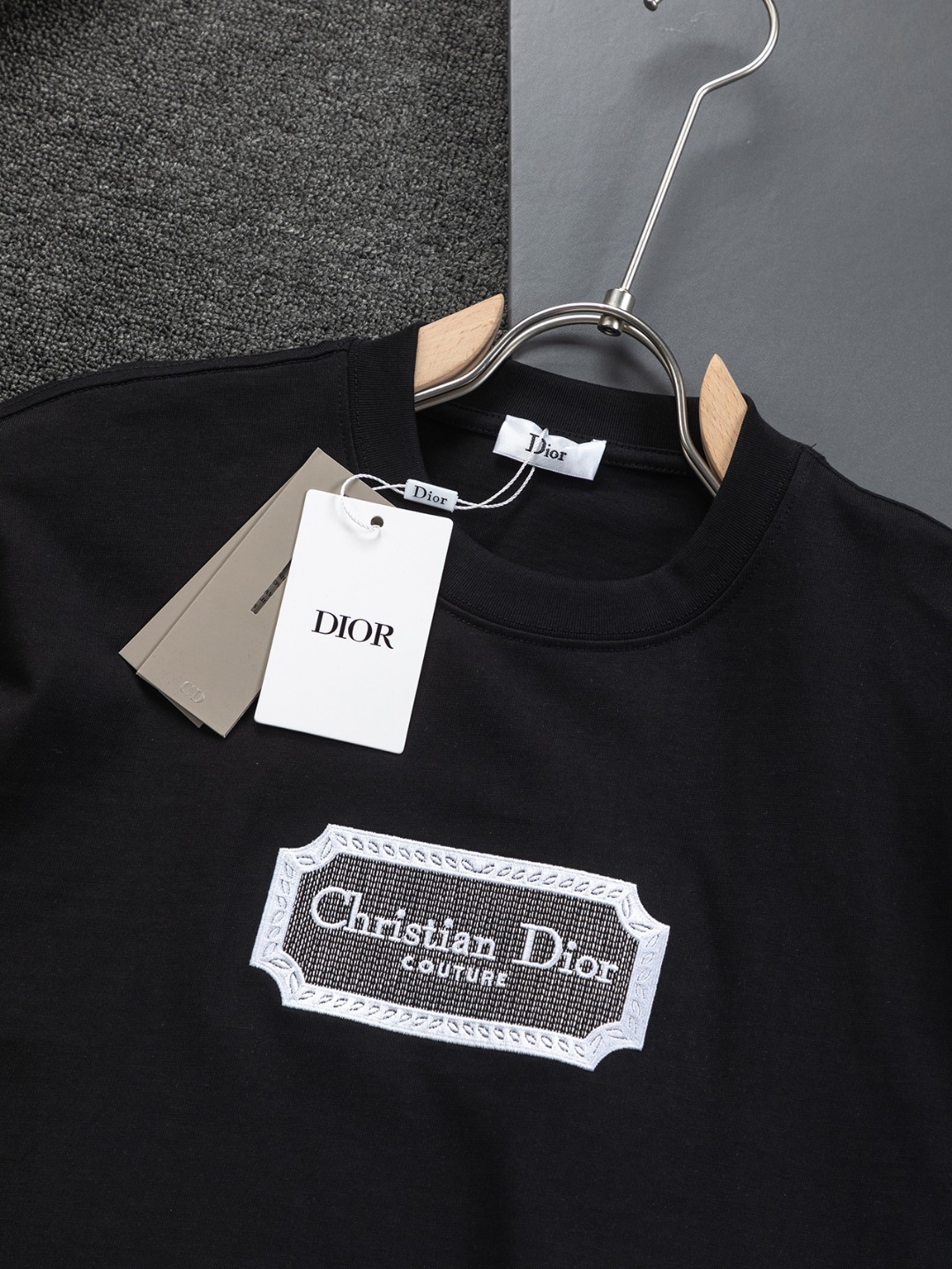 Dior CD Microwidese S-XL Shirt with Embroidered Logo – Classic Luxury Fashion Piece - 图片 5