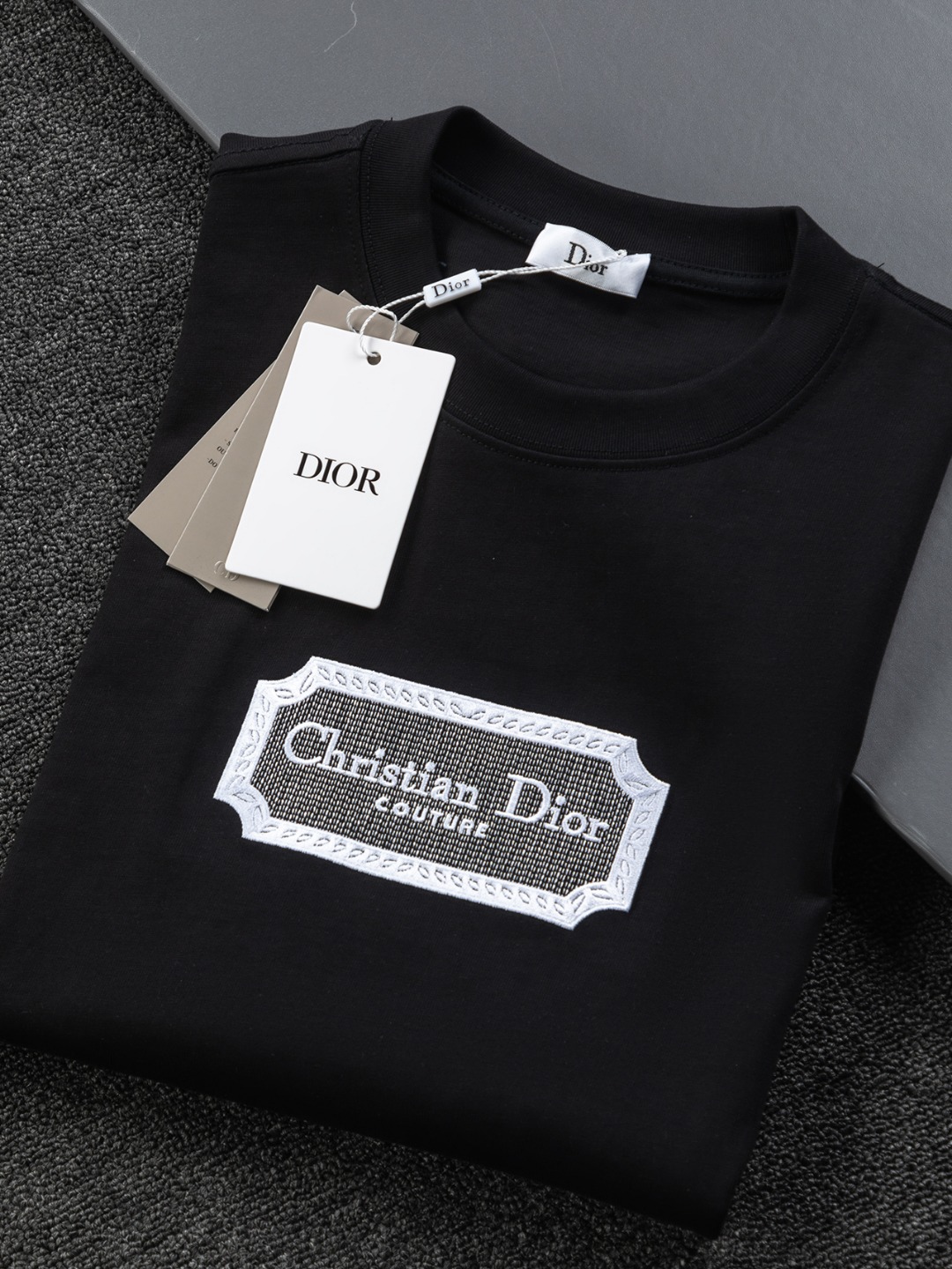 Dior CD Microwidese S-XL Shirt with Embroidered Logo – Classic Luxury Fashion Piece - 图片 3