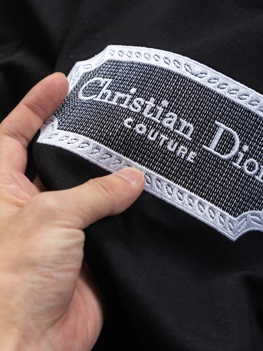Dior CD Microwidese S-XL Shirt with Embroidered Logo – Classic Luxury Fashion Piece - 图片 7