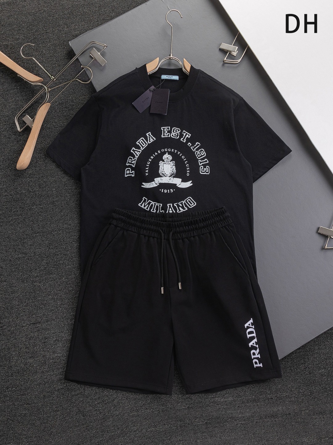 PRADA Logotipo triangular Versión alta Versión ligeramente ancha S-Xl Prada 25SS Nuevo exclusivo Contador limitado Últi…