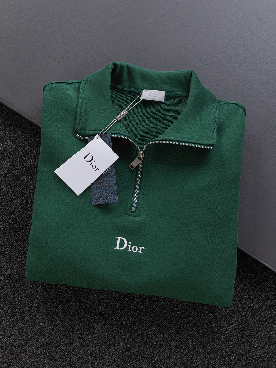Dior 25SS Quarter-Zip Pullover Sweatshirt with Embroidered Logo - Green 4 o 1j2nfu0a71i9s17oi1lqn1de213nr9