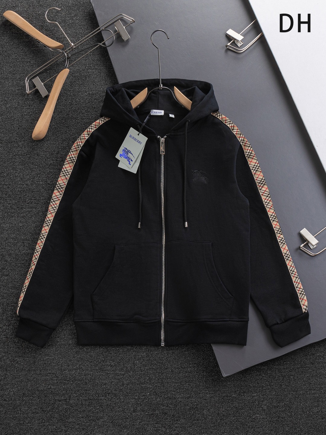 BURBERRY BBR War Horse bbr versión ligeramente ancha S-XL BBR 25SS chaqueta con capucha de otoño e invierno Nueva exclu…