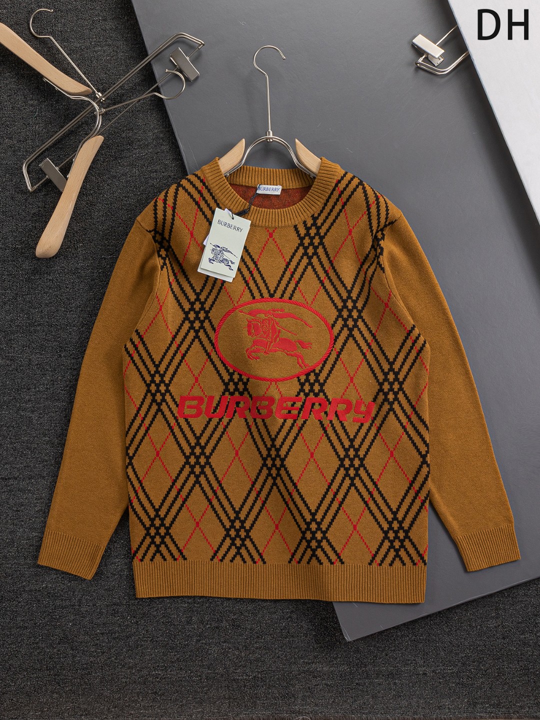 BURBERRY BBR War Horse bbr versión ligeramente ancha S-Xl BBR 25SS suéter de otoño e invierno Nuevo modelo exclusivo de…