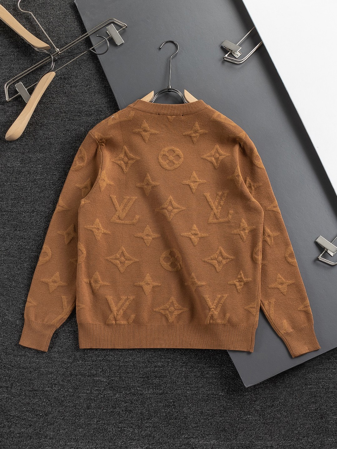 Louis Vuitton Sweater Men's Women's Jacquard Embroidered Logo Unisex 3 o 1j456mirlp6i100m8d518c2ab84