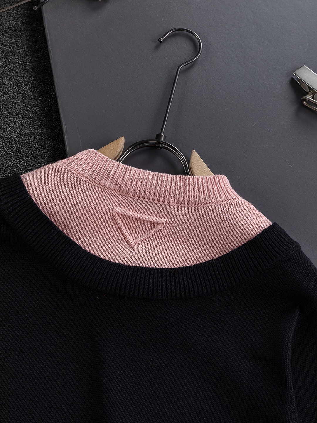 Prada Jersey de Lana con Diseño de Doble Capa y Logo Triangular 7 o 1j481r3galj0lj8mu01aj91kpv8