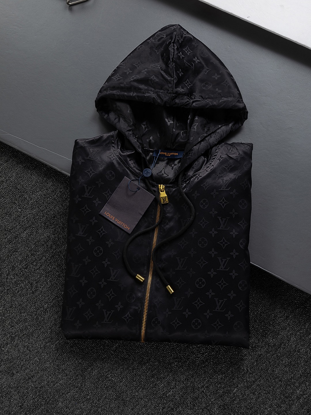 Louis Vuitton S-Xl Chaqueta con Capucha y Logotipo Estampado para Hombre 5 o 1j483lm5n1mkrkpp5a12j39t67