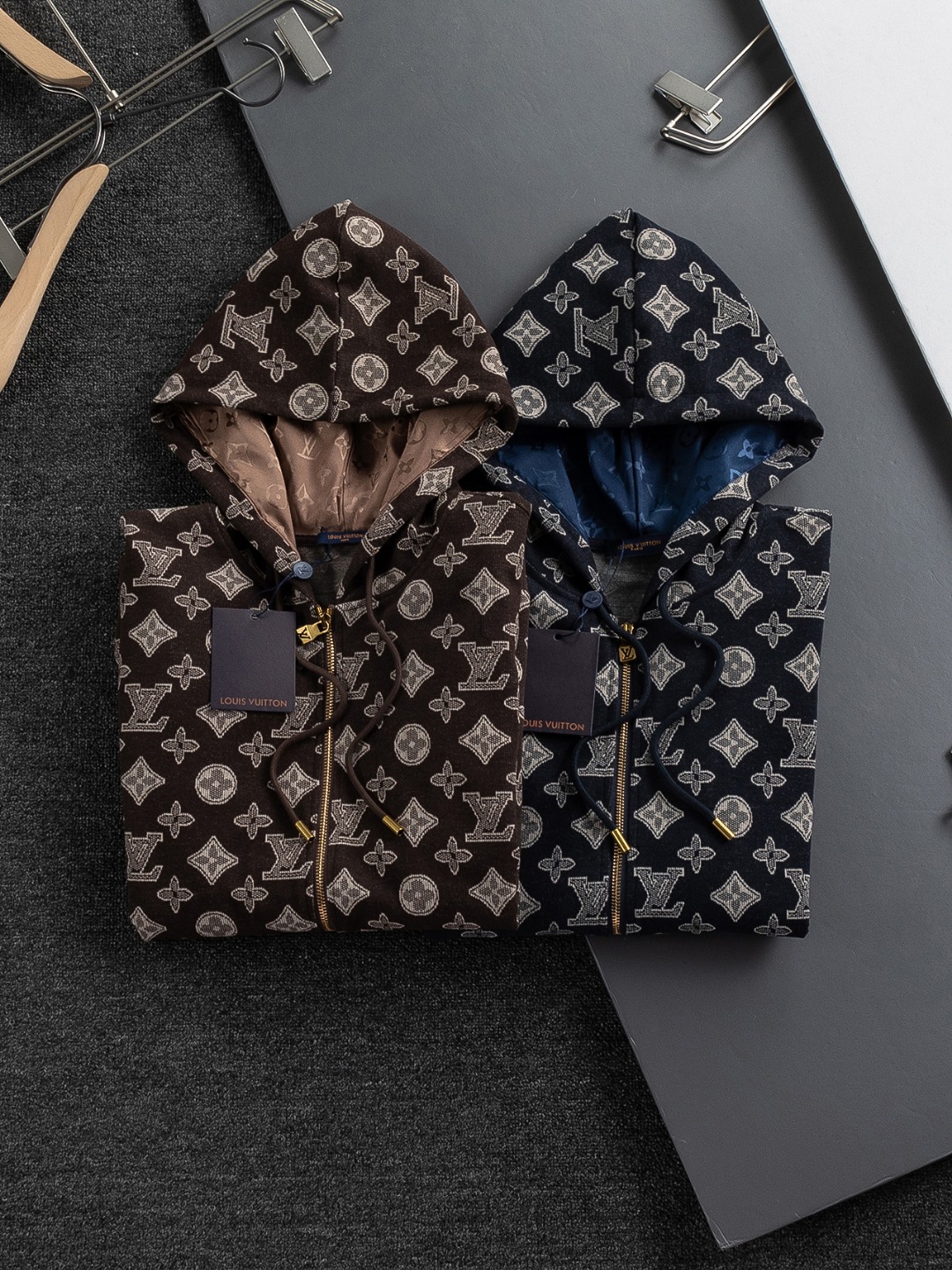 Louis Vuitton Sudadera con Capucha Jacquard Trébol Monograma Marrón Unisex 4 o 1j485o514rtj98cbfa1k9017v48
