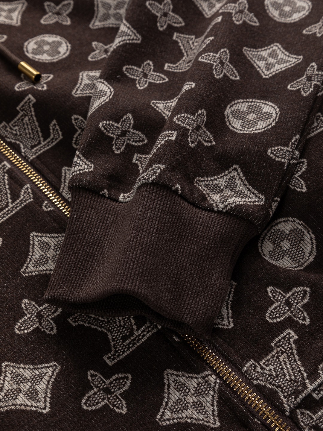 Louis Vuitton Sudadera con Capucha Jacquard Trébol Monograma Marrón Unisex 14 o 1j485o5151o2cqv7r2p14k03upd