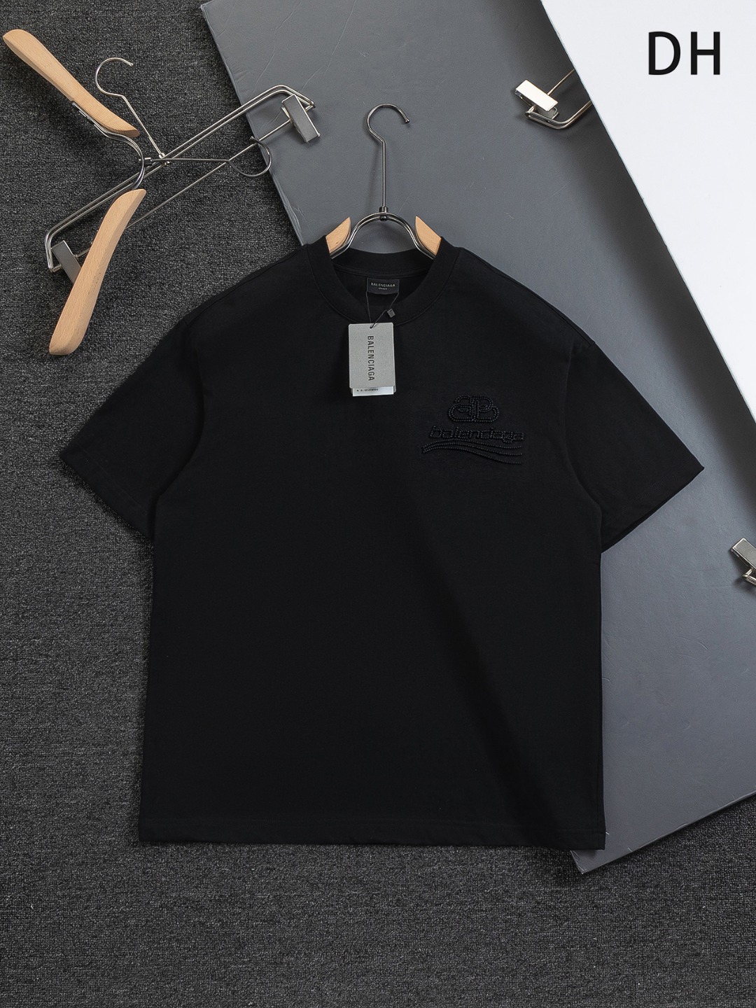 P85 ￼ BALENCIAGA Balenciaga Paris, doble BB, corte ligeramente holgado, tallas S-XL, nuevo producto de la colección de …
