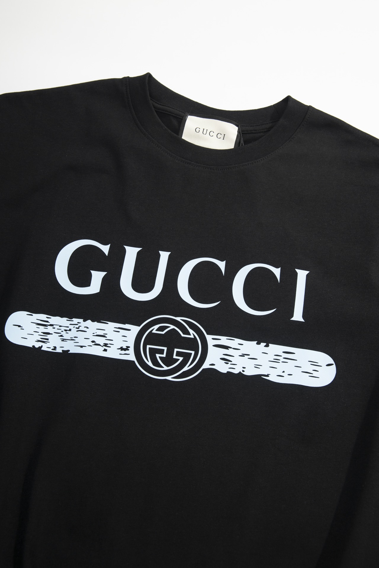 S56Gucci古驰金典款Gucci标识印花短袖标识精致升级灵感源自八十年代复古印花原版面料官方同款定制