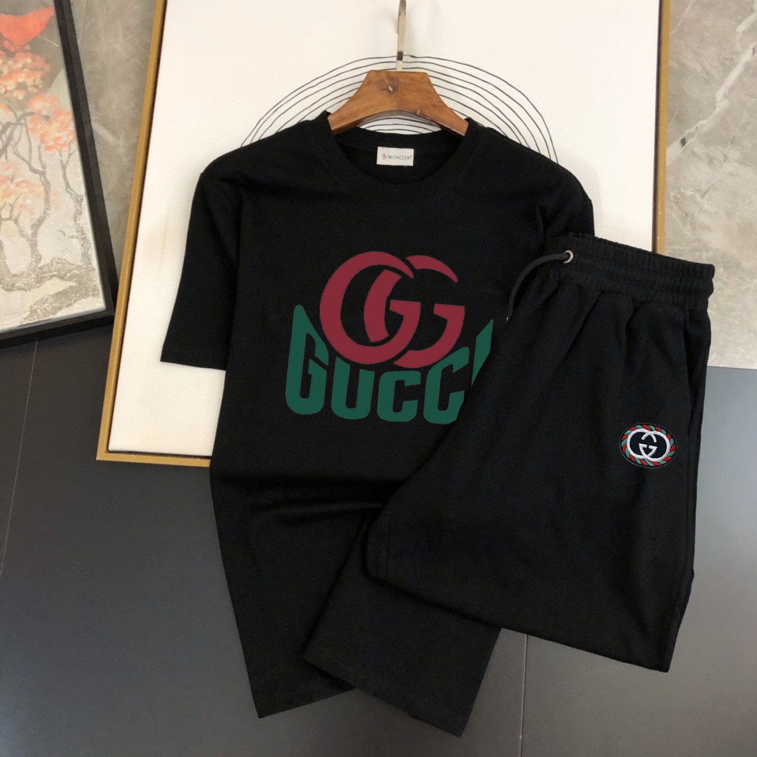 Gucci Abbigliamento T-Shirt Completi Due Pezzi & Set Coordinati Collezione Primavera Fashion Maniche corte