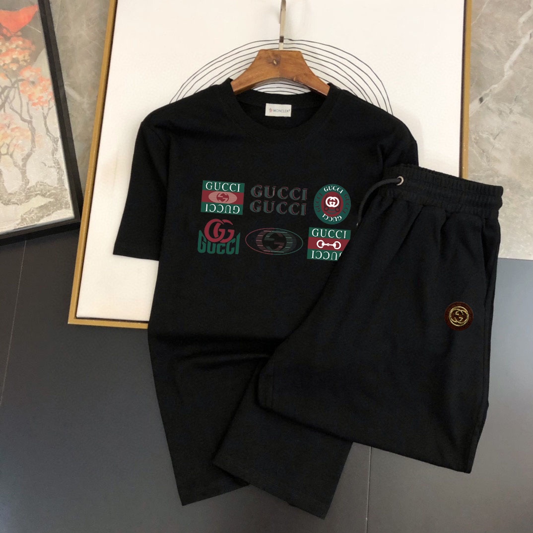 Gucci Abbigliamento T-Shirt Completi Due Pezzi & Set Coordinati Collezione Primavera Fashion Maniche corte