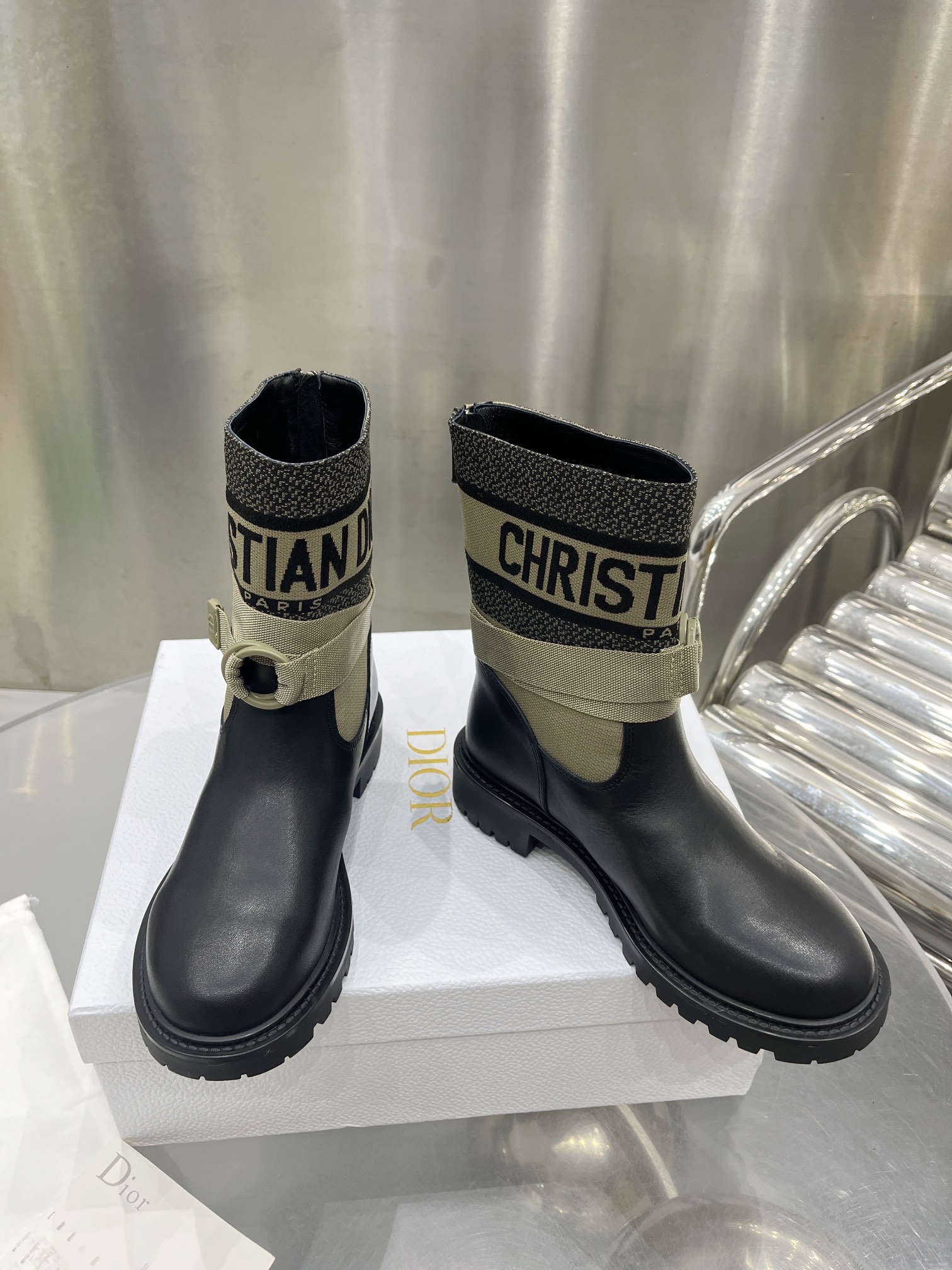 Dior Timeless Short Boots: Stylish & Comfortable, Sizes 35-41 3 i1698599721 1070 1