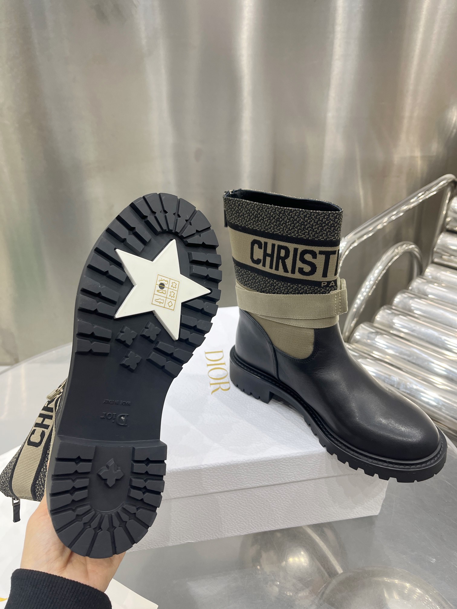 Dior Timeless Short Boots: Stylish & Comfortable, Sizes 35-41 7 i1698599721 2500 5