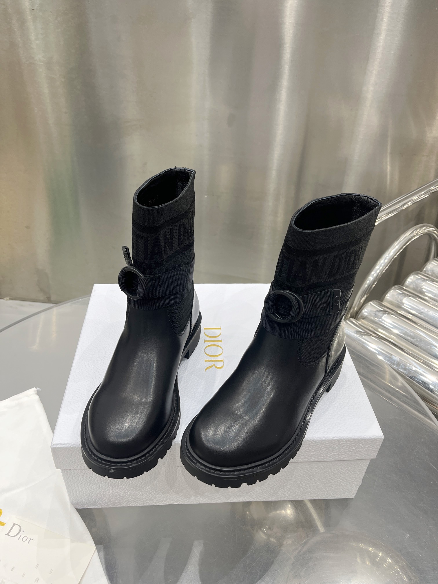Dior Ankle Boots: Classic Style, Ultimate Comfort (Sizes 35-41) 4 i1698599831 4972 2