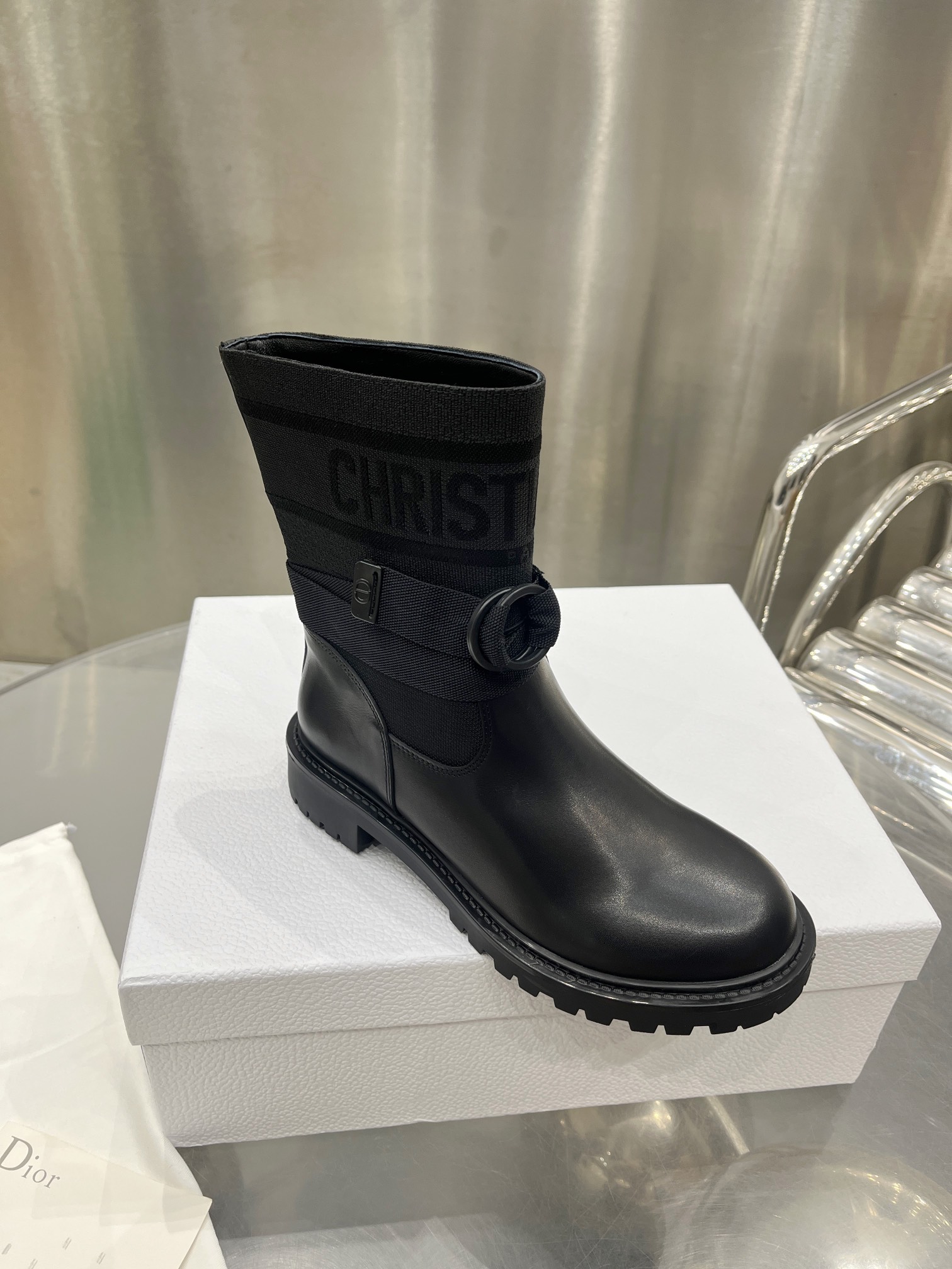 Dior Ankle Boots: Classic Style, Ultimate Comfort (Sizes 35-41) 3 i1698599831 6698 1