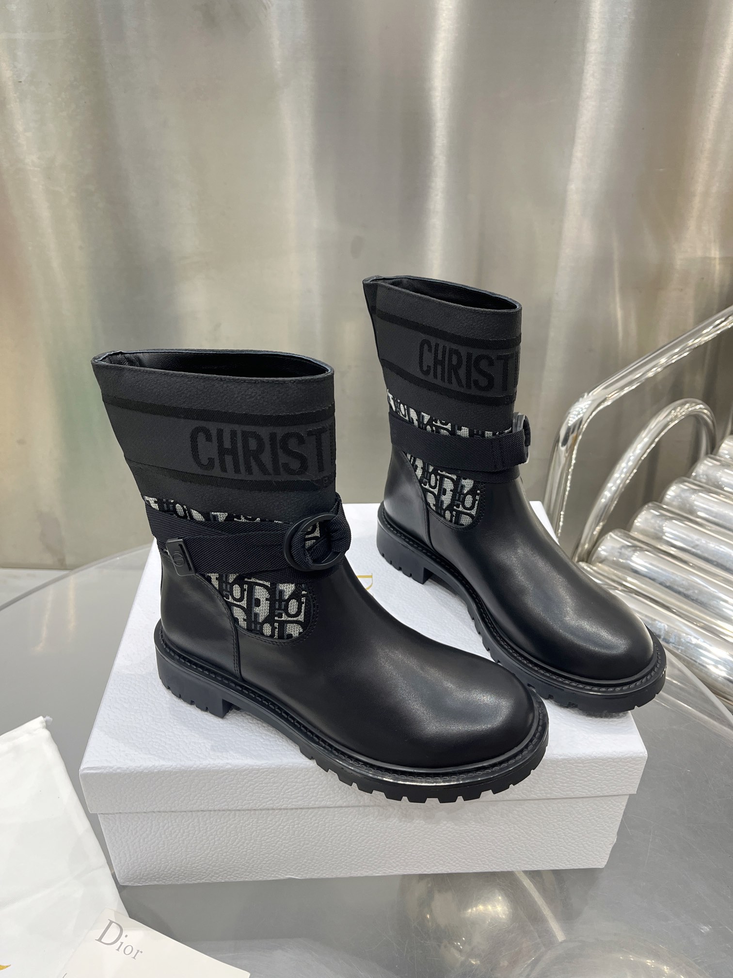 Dior Short Classic Boots: Stylish and Comfortable, Sizes 35-41 5 i1698599870 1048 3
