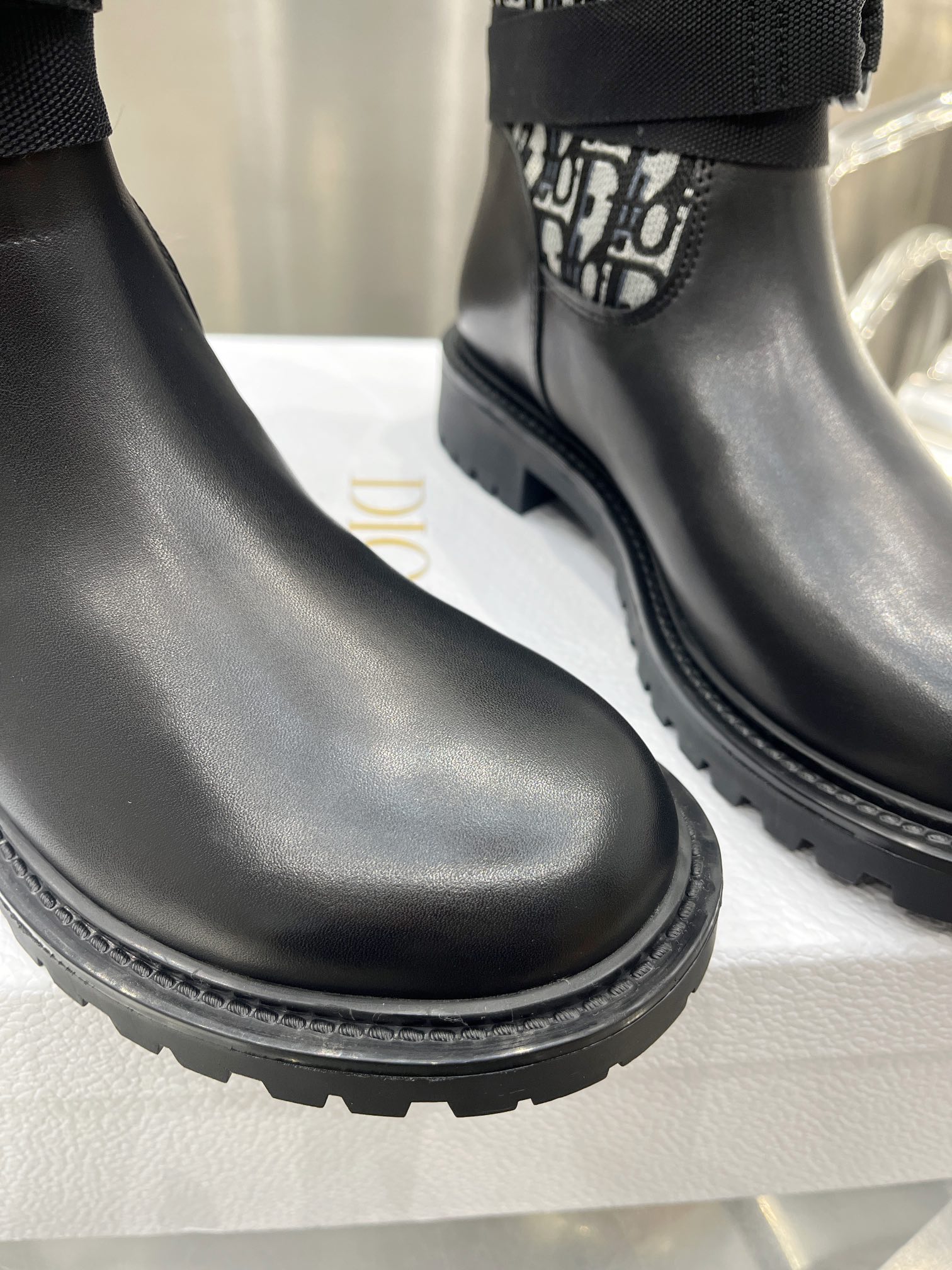 Dior Short Classic Boots: Stylish and Comfortable, Sizes 35-41 9 i1698599870 5927 7