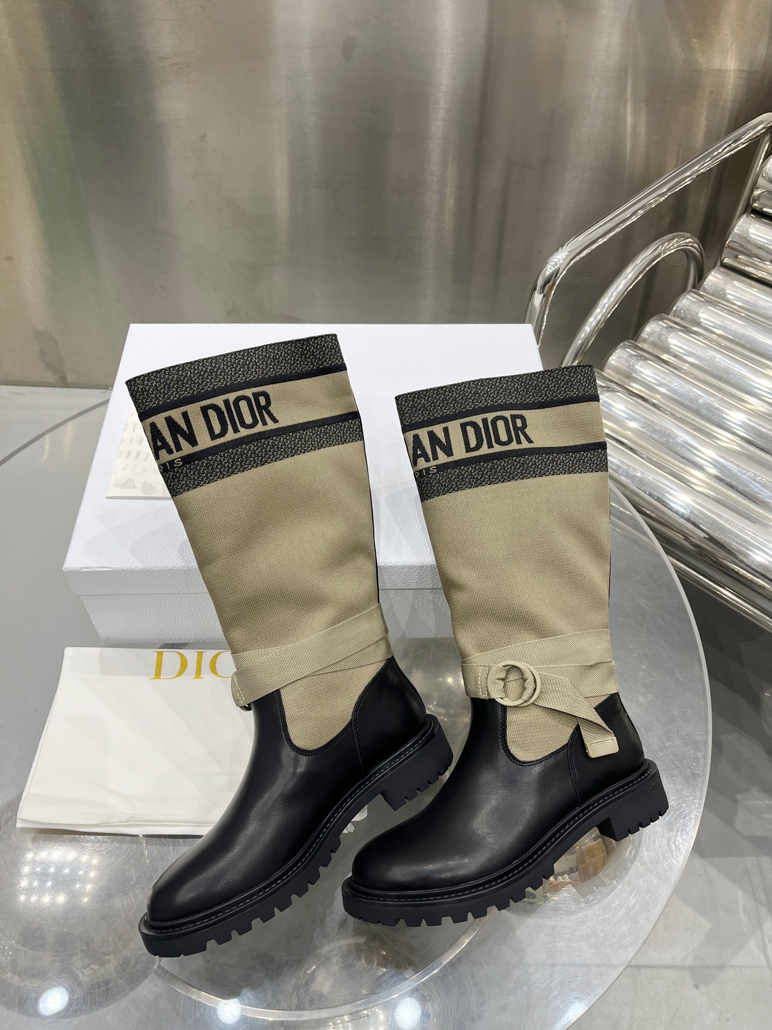 Dior Women's D-Major Black Calfskin and Gold-Tone Metal Heeled Boots 6 i1698600085 5234 4
